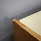 92381 Highboard in legno con sportelli dipinti e pomelli in vetro