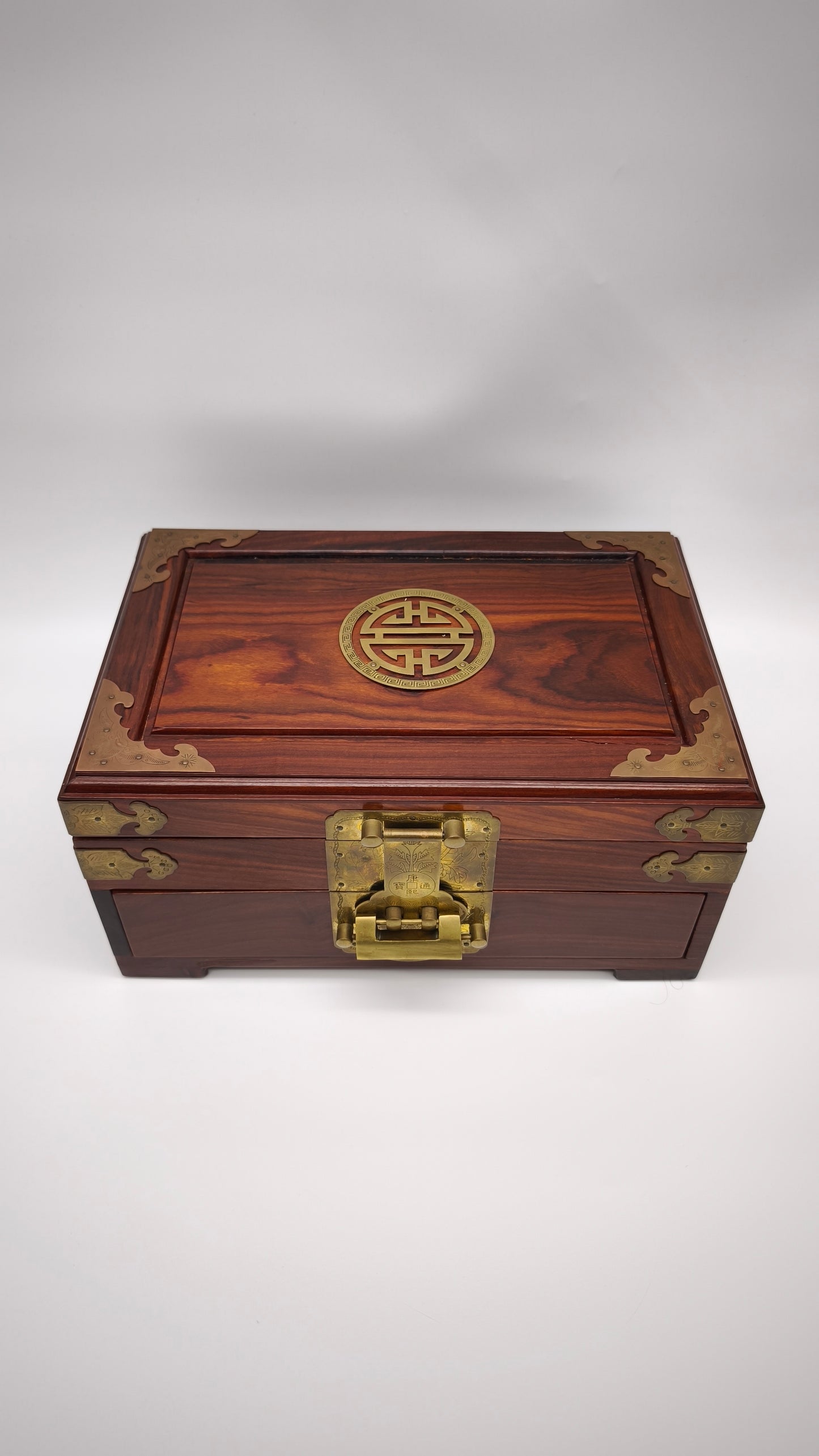 92371 Porta gioie cinese in legno con inserti in metallo