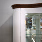 92379 Vetrina in legno dipinta bianca con ripiani in vetro