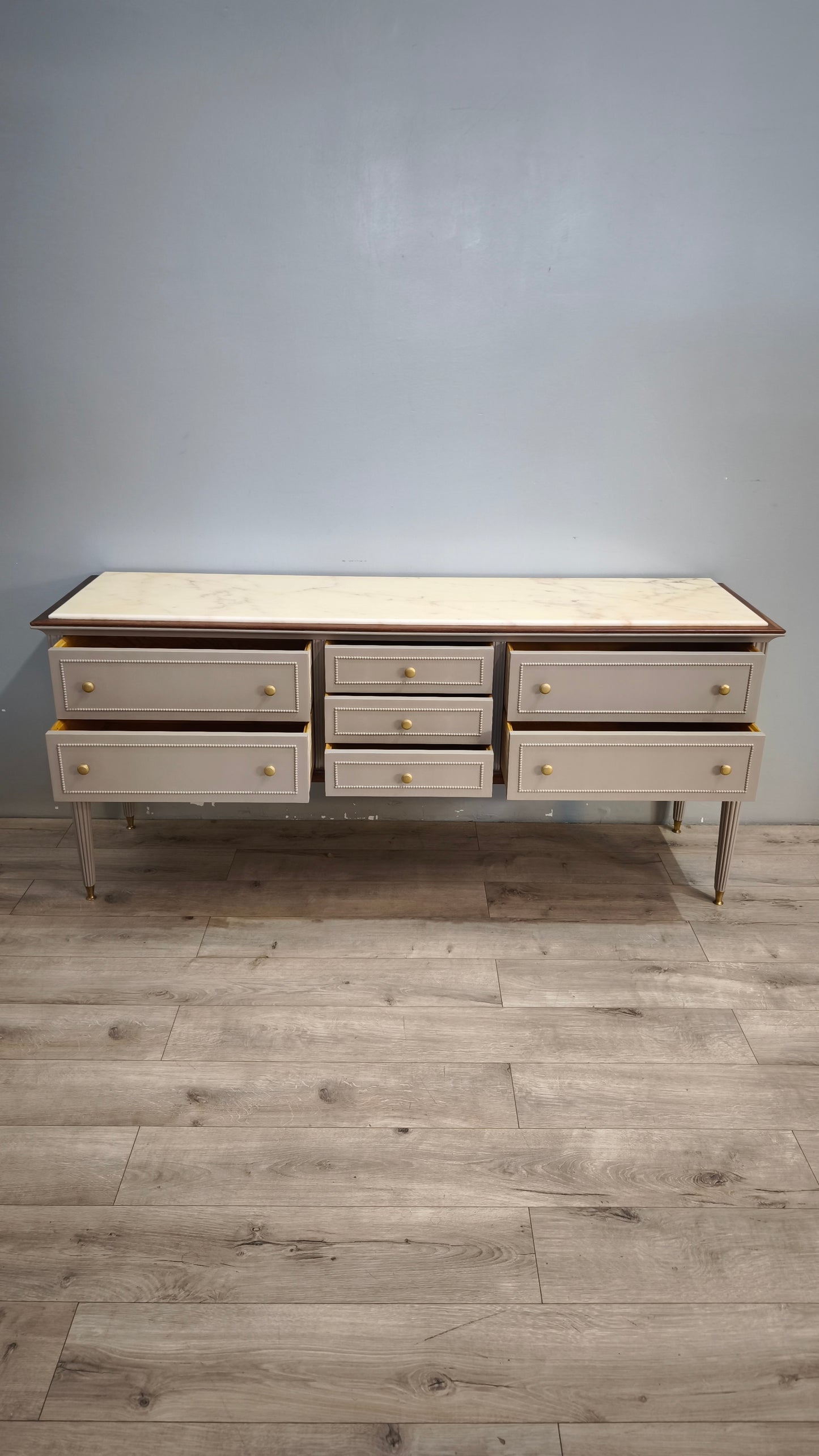92378 Mobile comò in legno dipinto grigio con piano in marmo