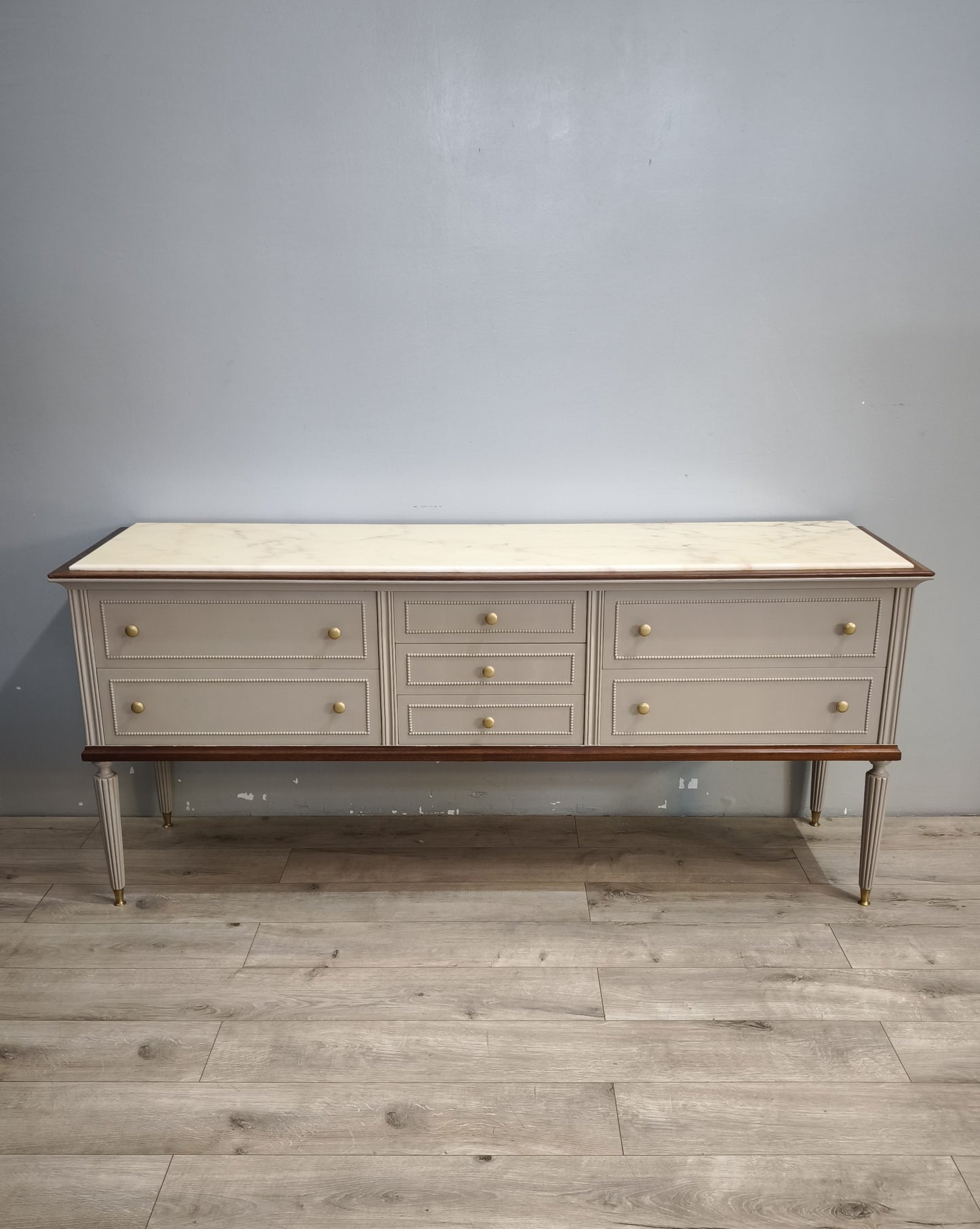 92378 Mobile comò in legno dipinto grigio con piano in marmo
