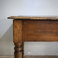 92419 Tavolo rustico in legno con cassetto frontale