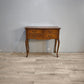 92450 Mobiletto in legno con gambe a sciabola e quattro cassetti