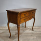 92450 Mobiletto in legno con gambe a sciabola e quattro cassetti