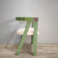92449 Poltroncina a pozzetto in legno dipinta verde