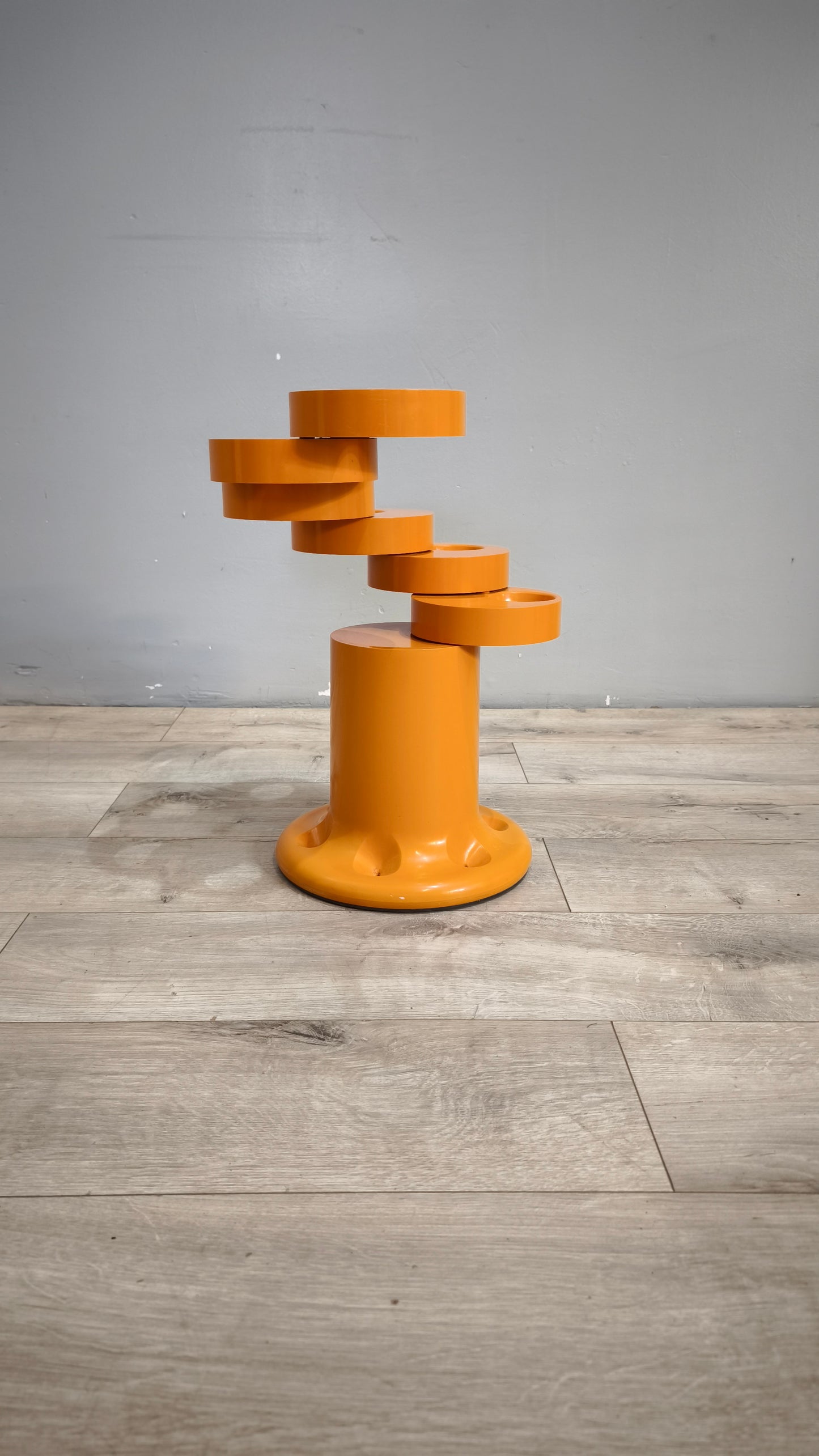 92423 Portaombrelli PLUVIUM, Anonima Castelli, design Giancarlo Piretti, anni '60, color arancio