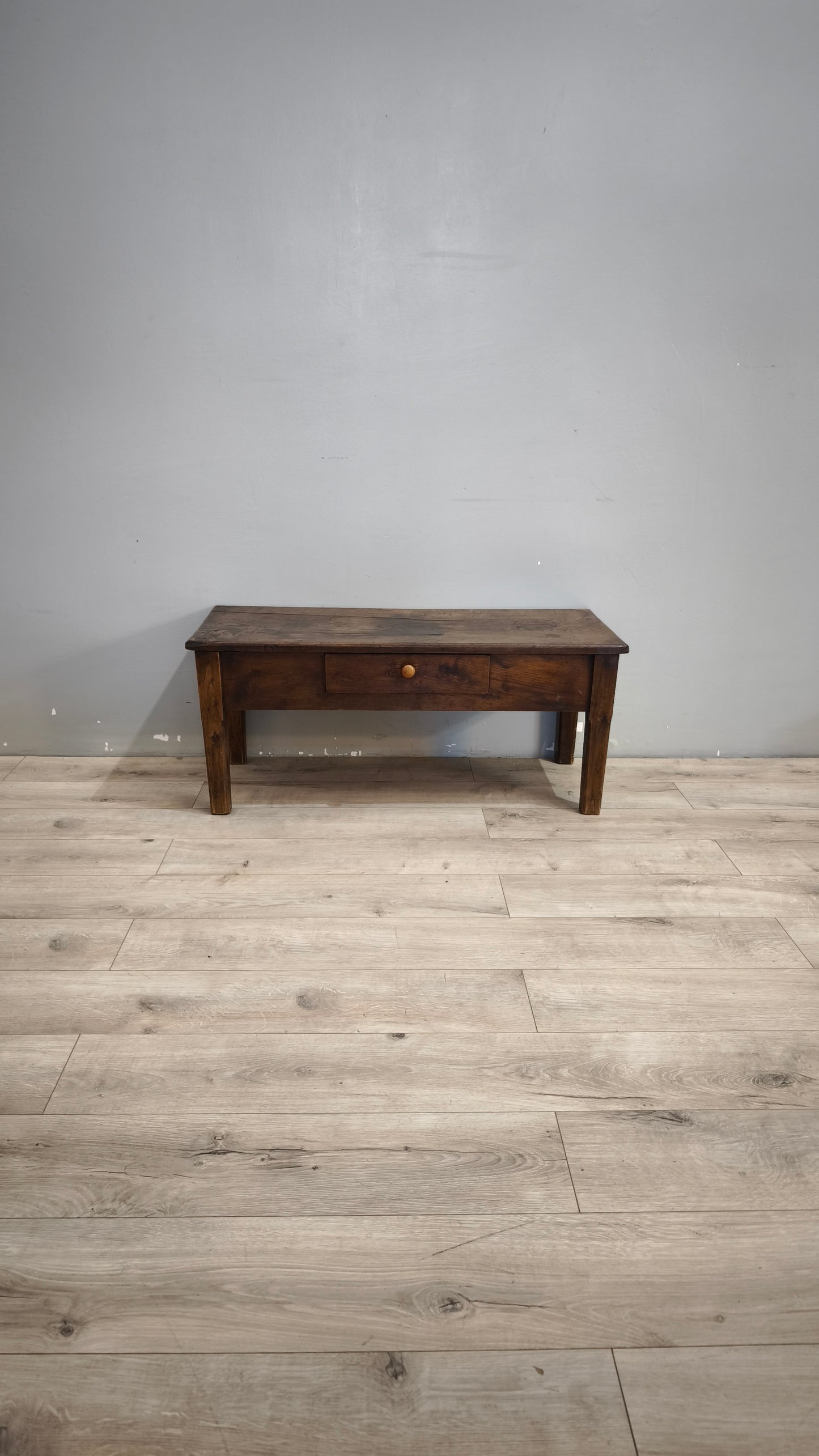 92478 Tavolino da salotto rustico in legno massello