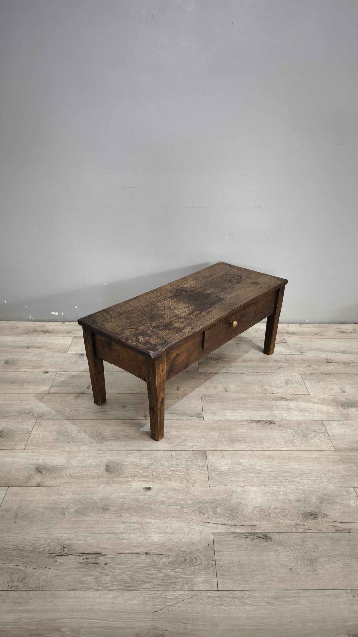 92478 Tavolino da salotto rustico in legno massello