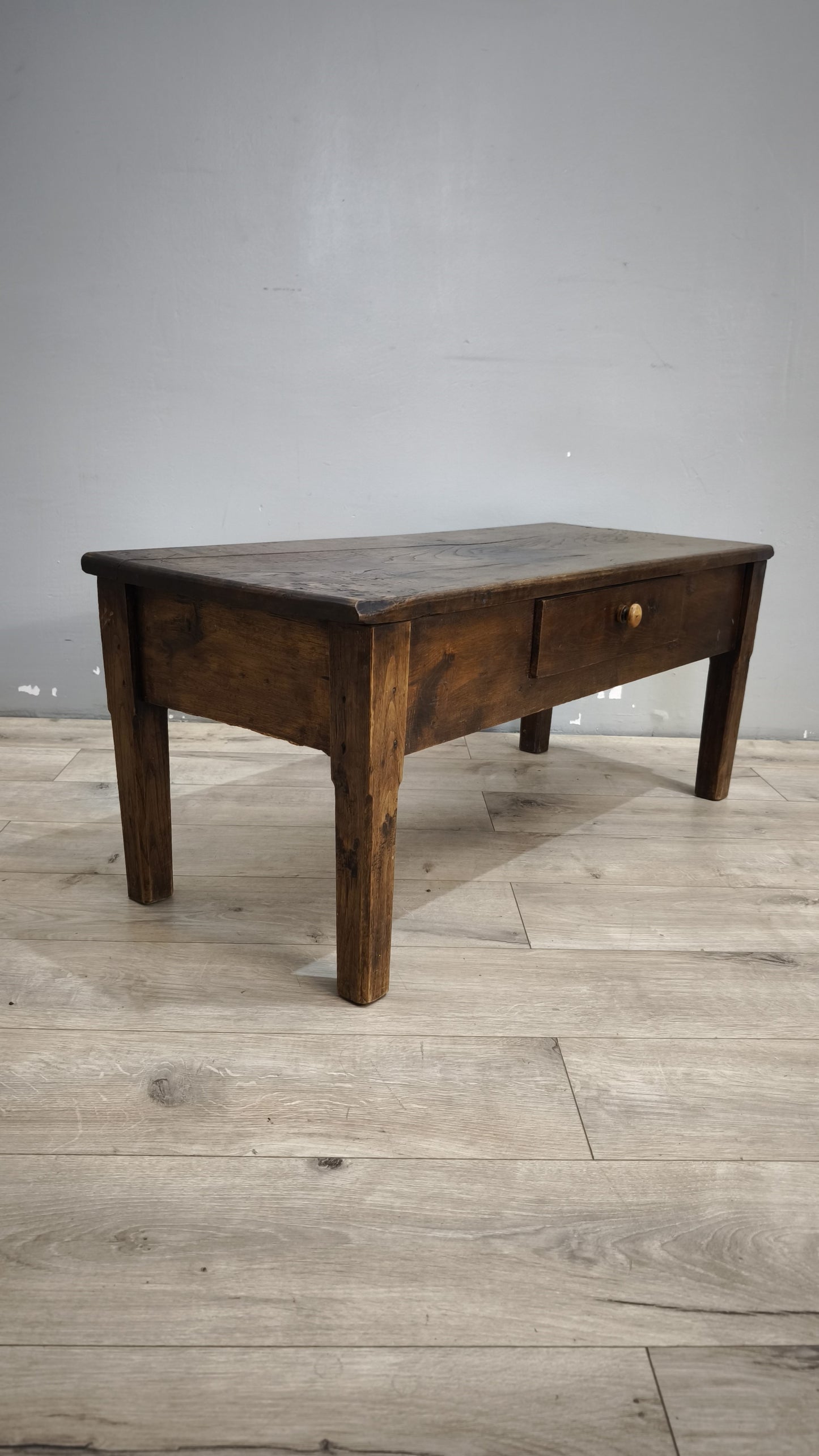 92478 Tavolino da salotto rustico in legno massello