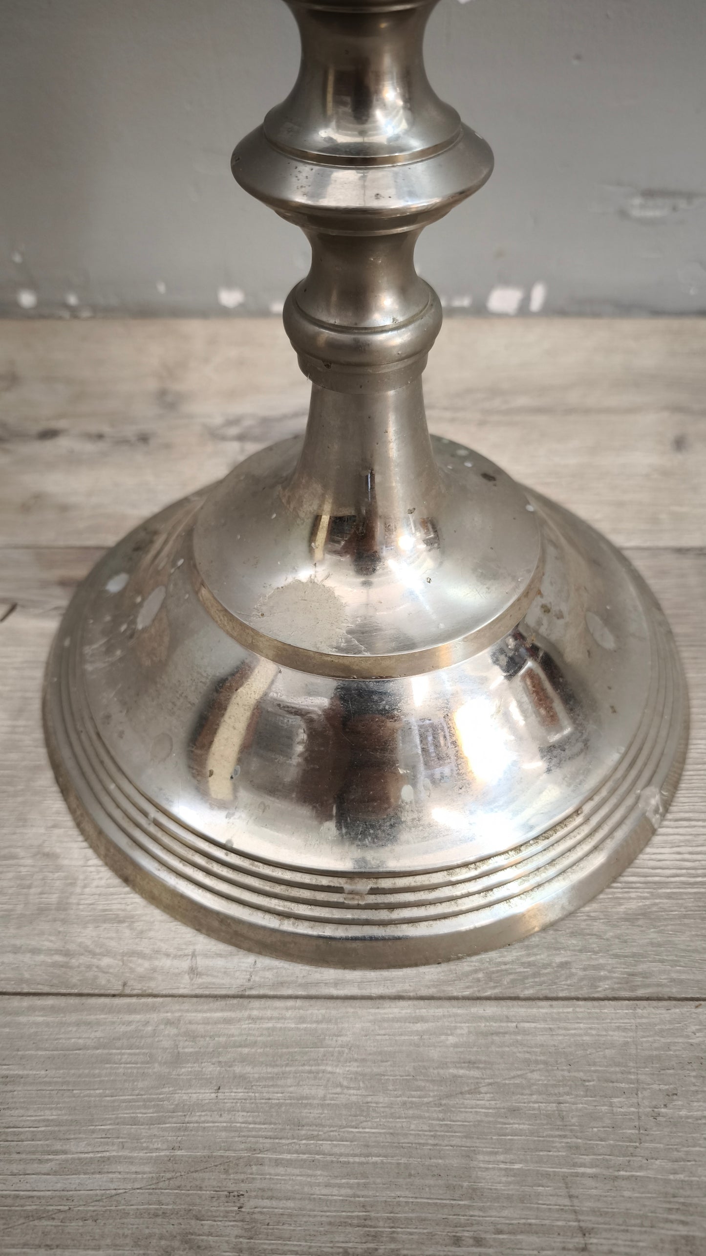92482 Grande candelabro in metallo con cinque punti luce