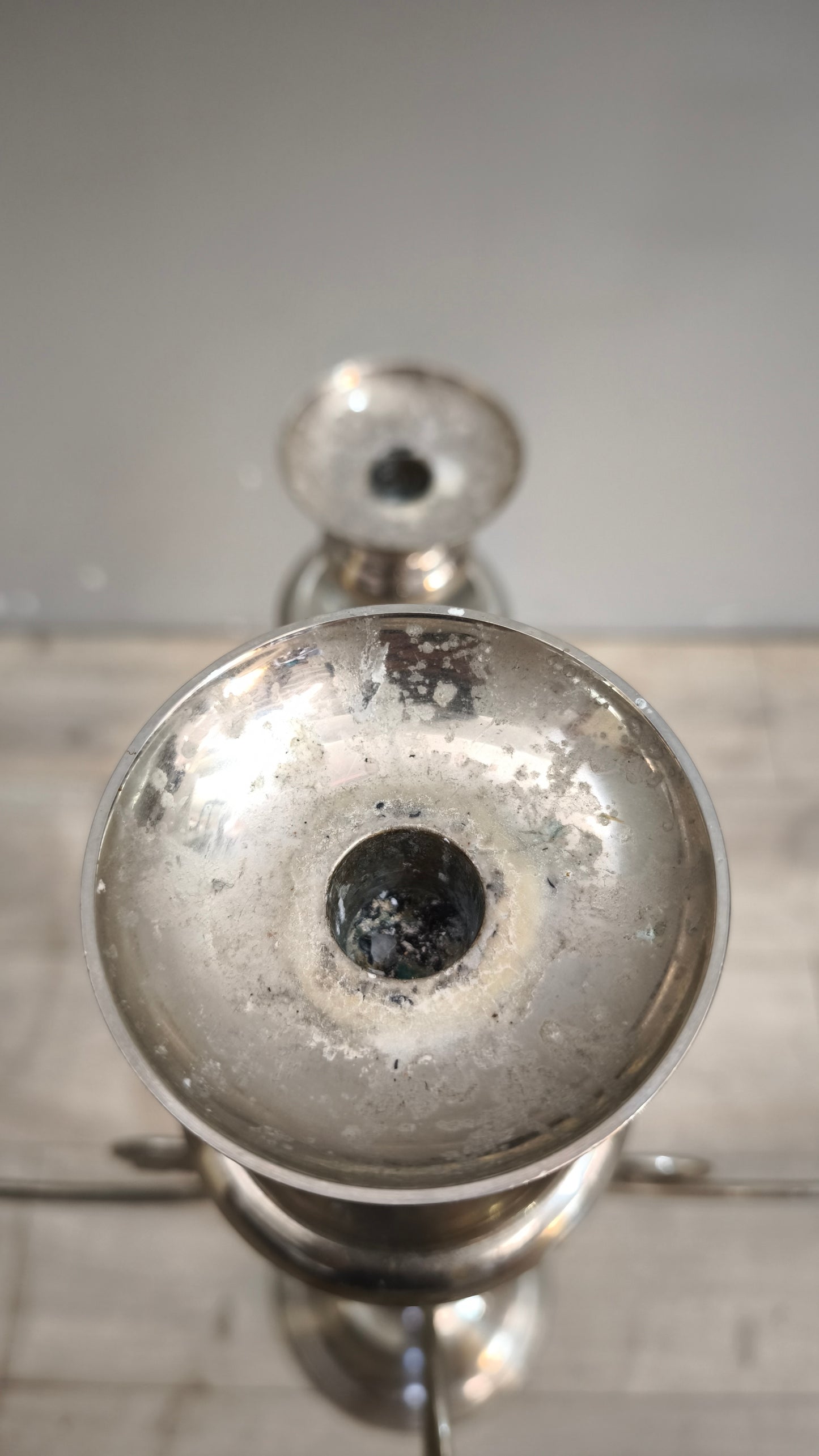 92482 Grande candelabro in metallo con cinque punti luce
