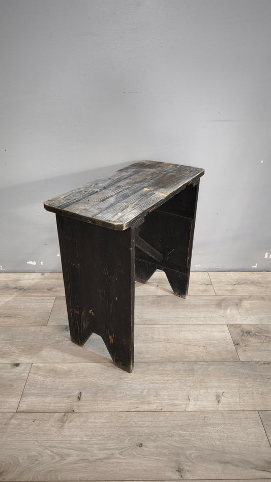 230 Panchetta in legno scuro
