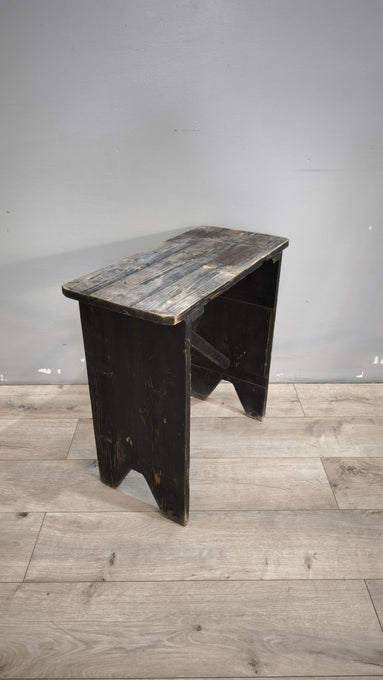 230 Panchetta in legno scuro