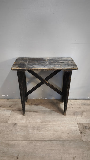 230 Panchetta in legno scuro