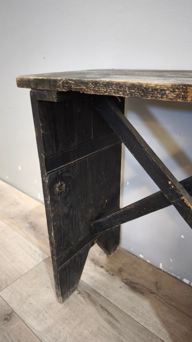 230 Panchetta in legno scuro