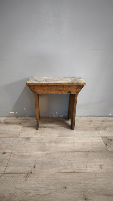 232 Panchetto rustico in legno