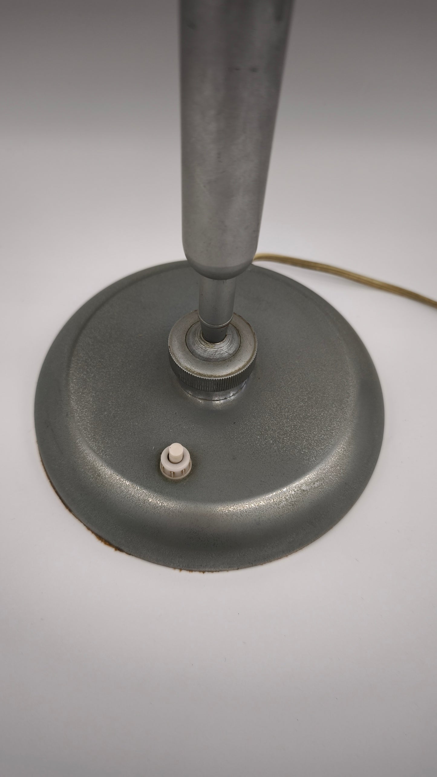 92053 Lampada da tavolo vintage Giovanni Michelucci