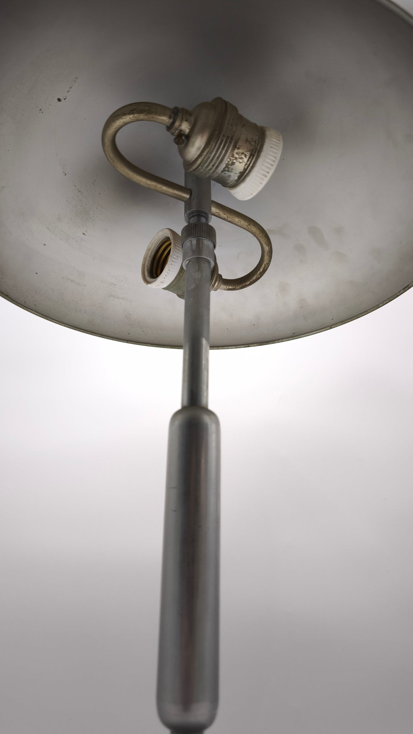 92053 Lampada da tavolo vintage Giovanni Michelucci