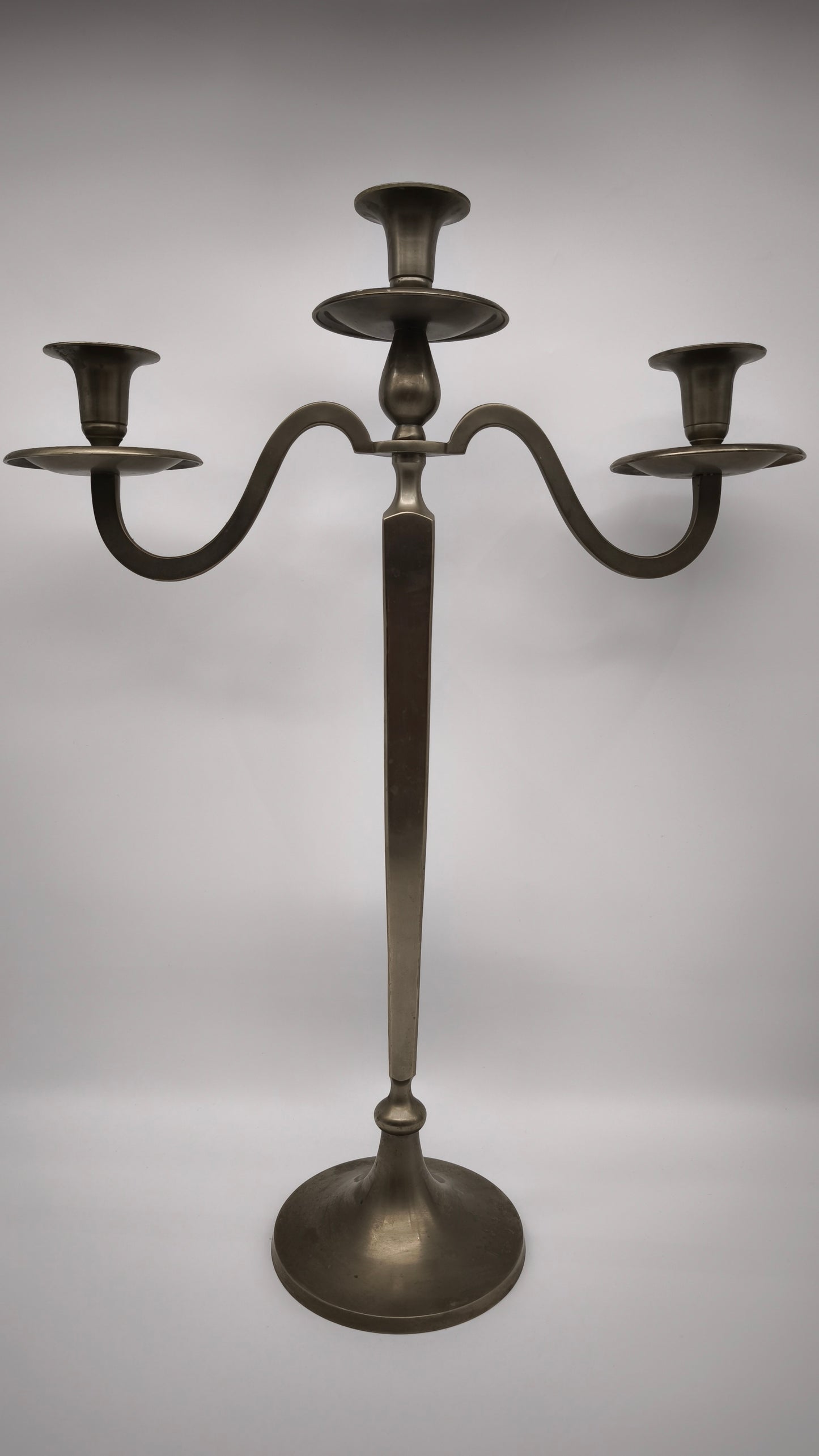 92483 Candelabro in peltro