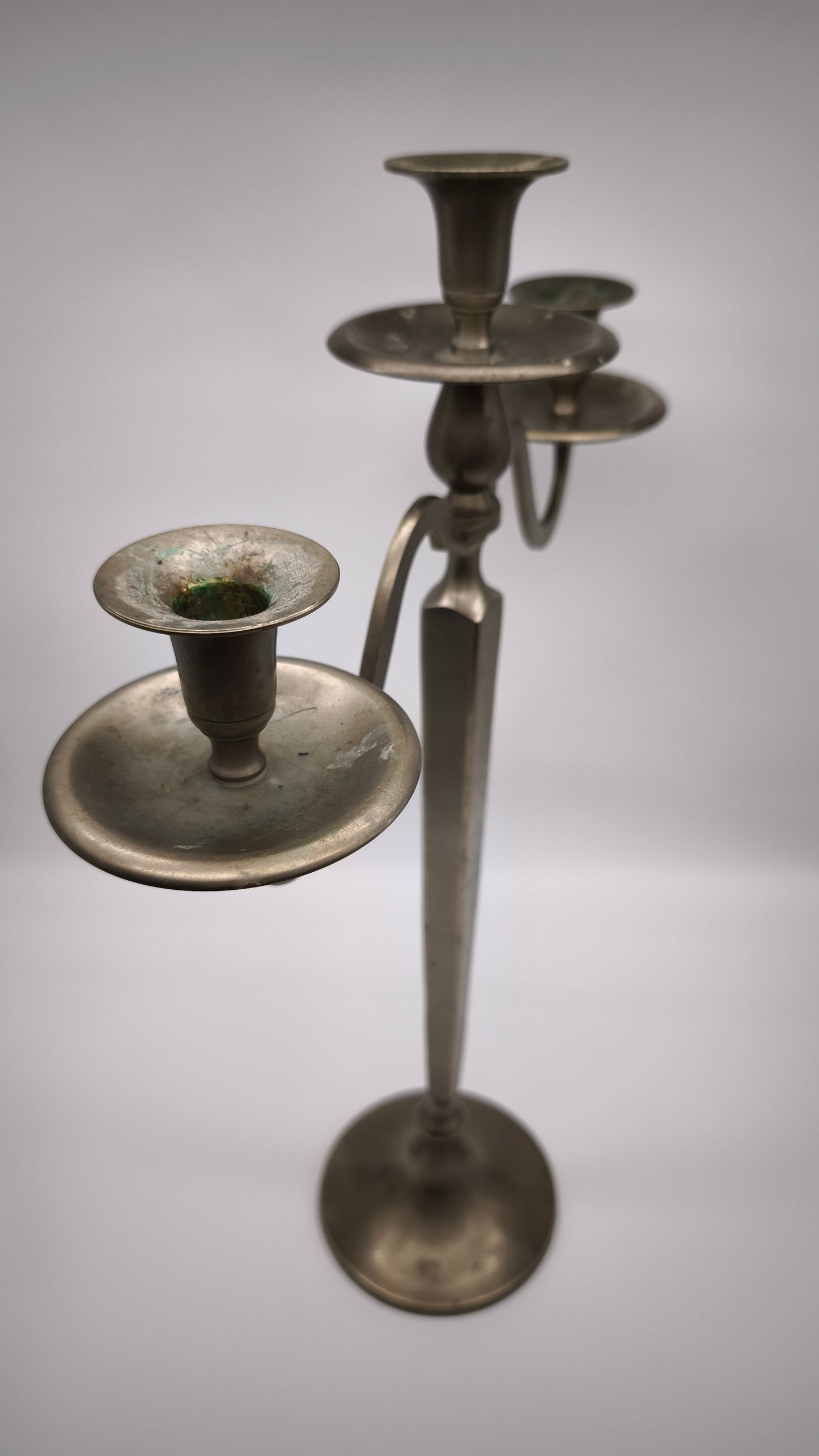 92483 Candelabro in peltro