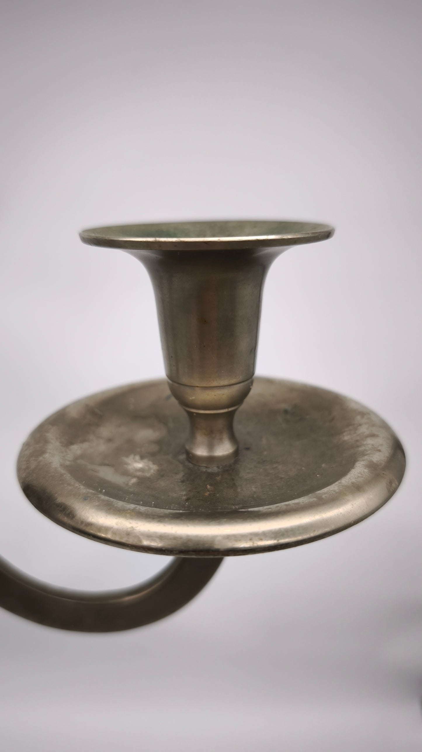 92483 Candelabro in peltro