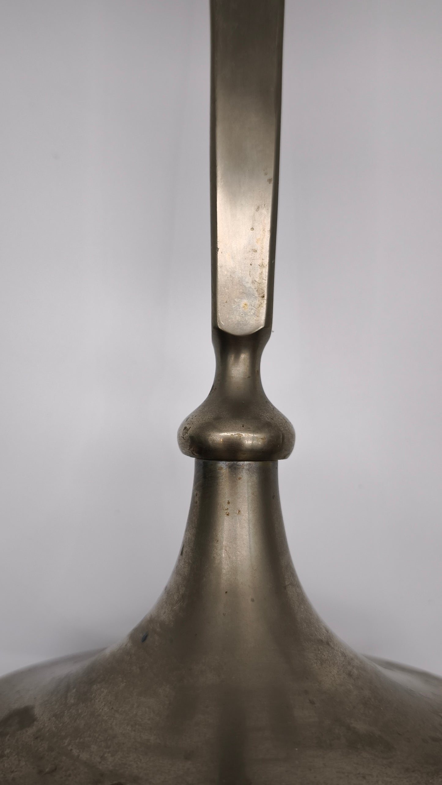 92483 Candelabro in peltro