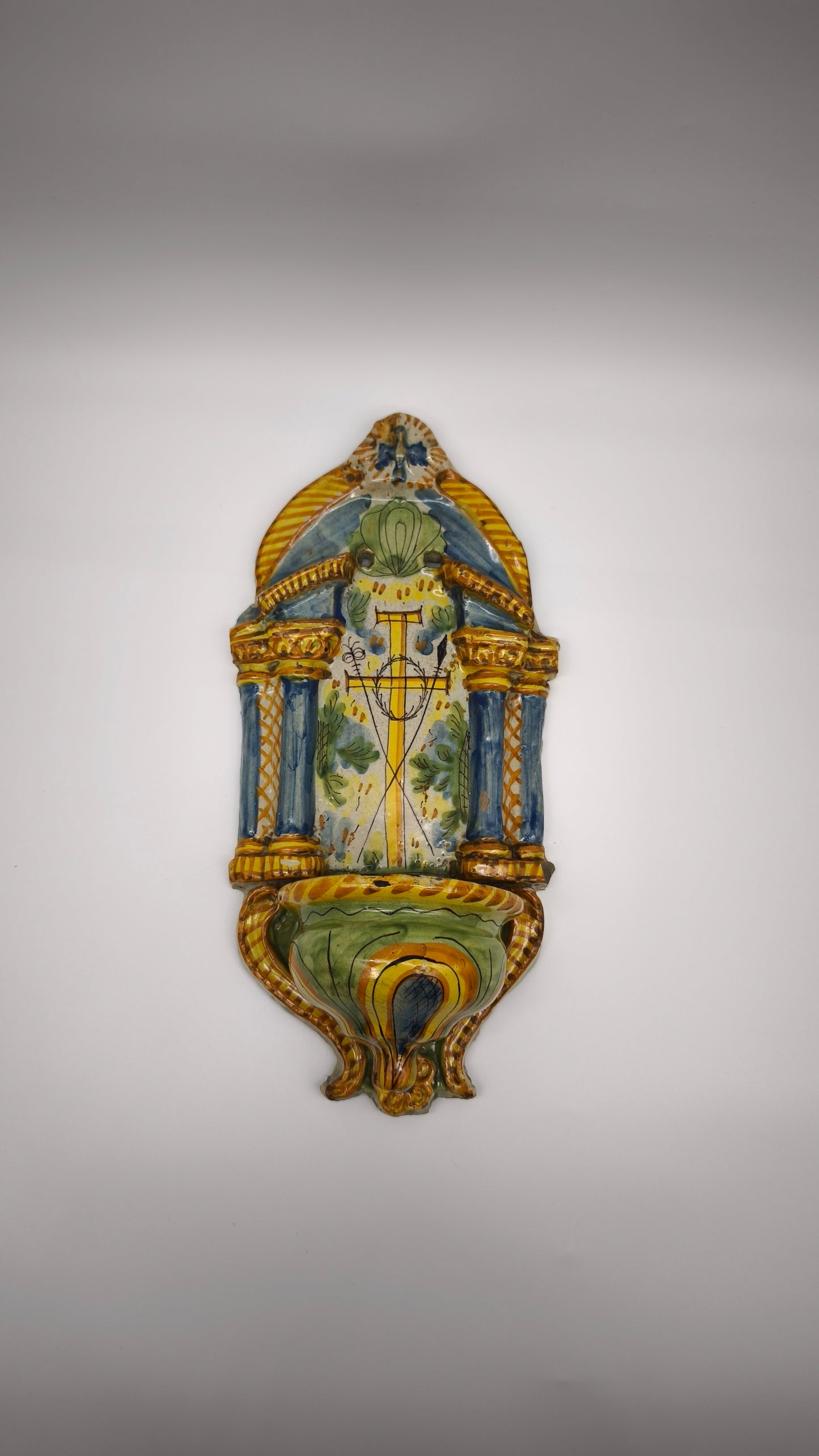 92393 Acquasantiera in ceramica dipinta