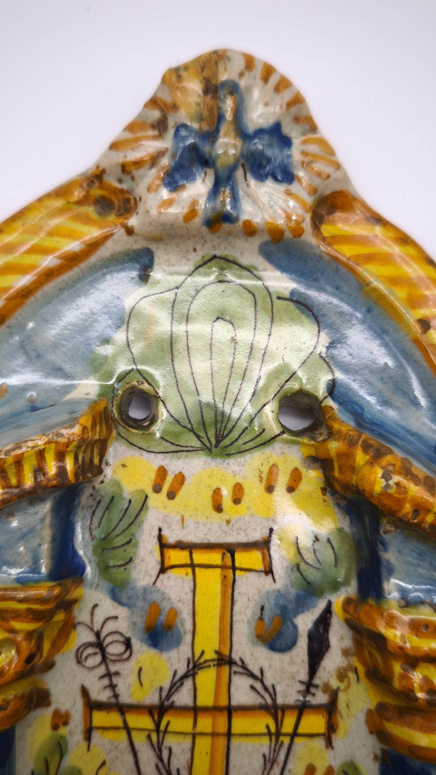 92393 Acquasantiera in ceramica dipinta