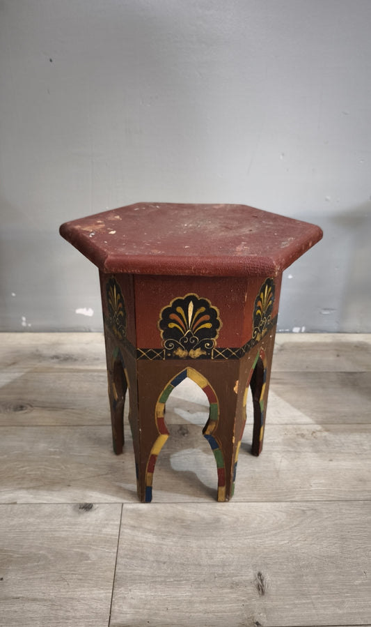 233 Panchetto esagonale marocchino decorato