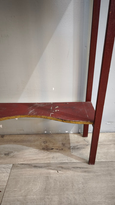 235 Fioriera in legno dipinta bordeaux con decorazioni
