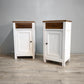 239 Coppia di comodini dipinti bianchi con piano in legno