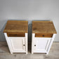 239 Coppia di comodini dipinti bianchi con piano in legno