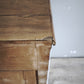 239 Coppia di comodini dipinti bianchi con piano in legno