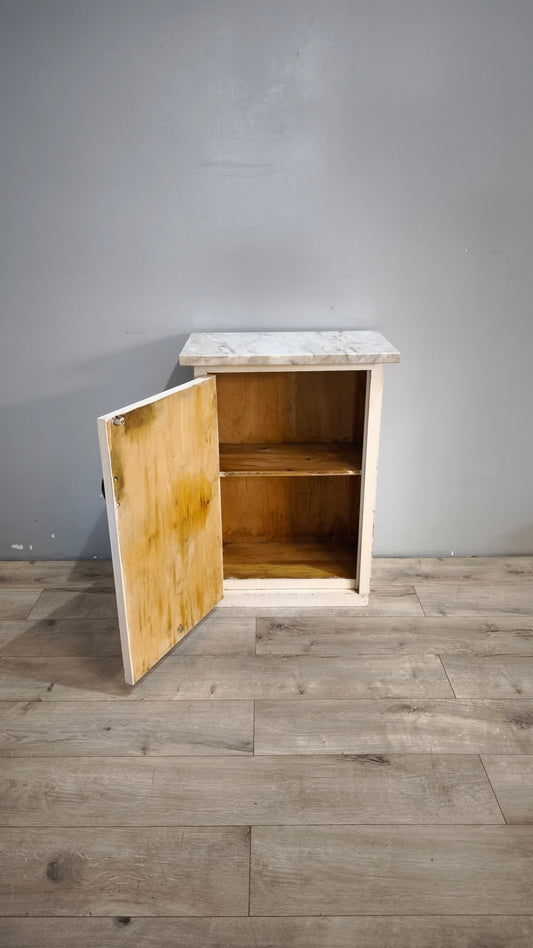 237 Mobiletto anni '50 uno sportello dipinto bianco con piano in marmo