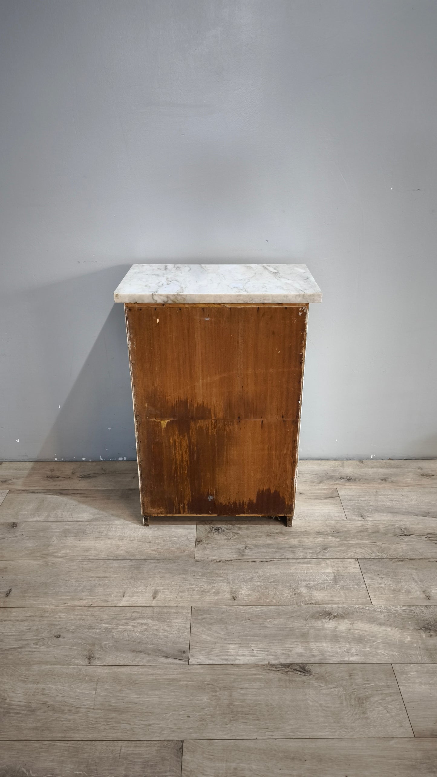 237 Mobiletto anni '50 uno sportello dipinto bianco con piano in marmo