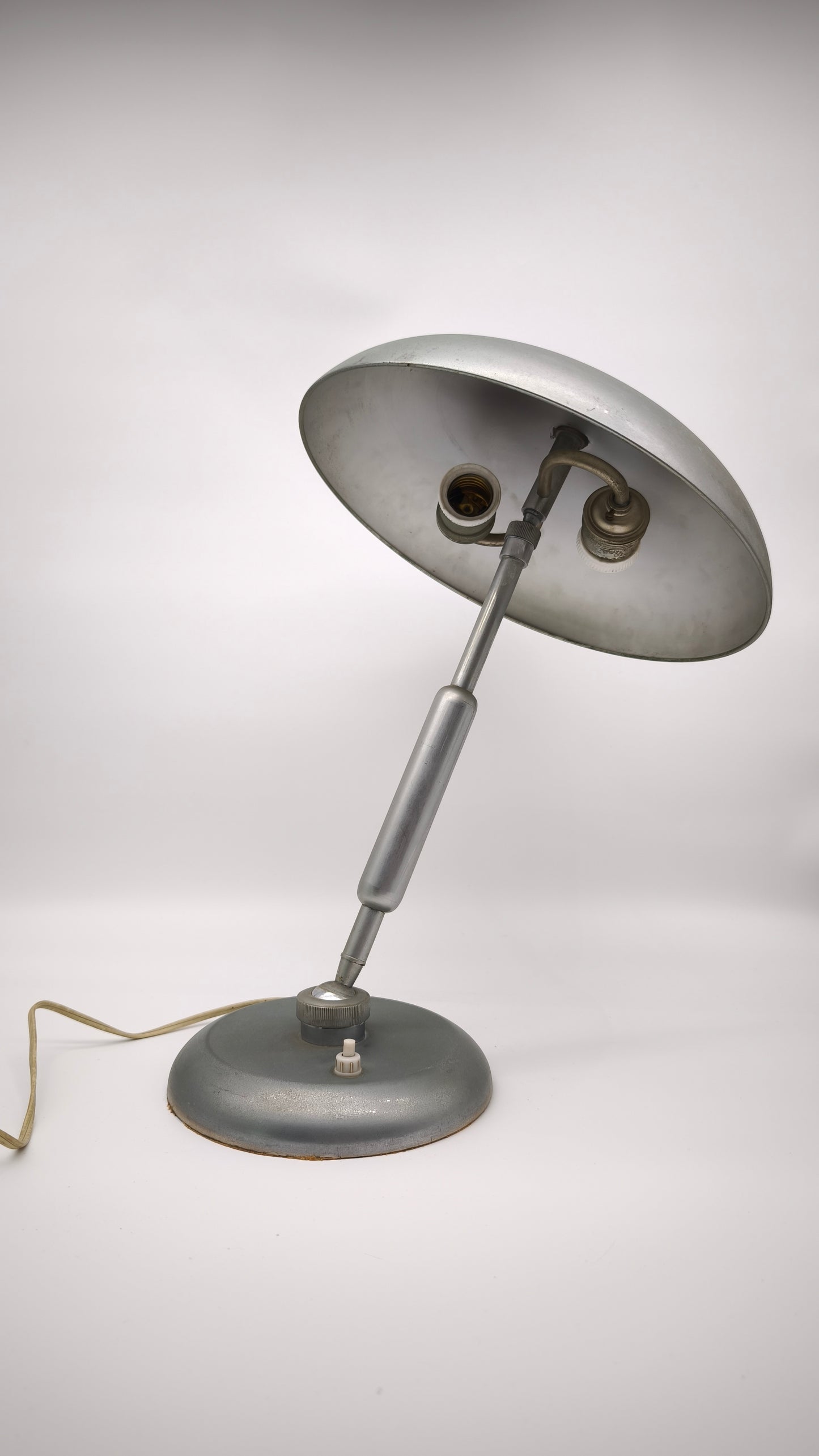 92053 Lampada da tavolo vintage Giovanni Michelucci