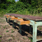 Bancone industriale vintage in legno con piano rivestito in ferro