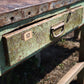Bancone industriale vintage in legno con piano rivestito in ferro