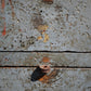Bancone industriale vintage in legno con piano rivestito in ferro con 12 cassetti