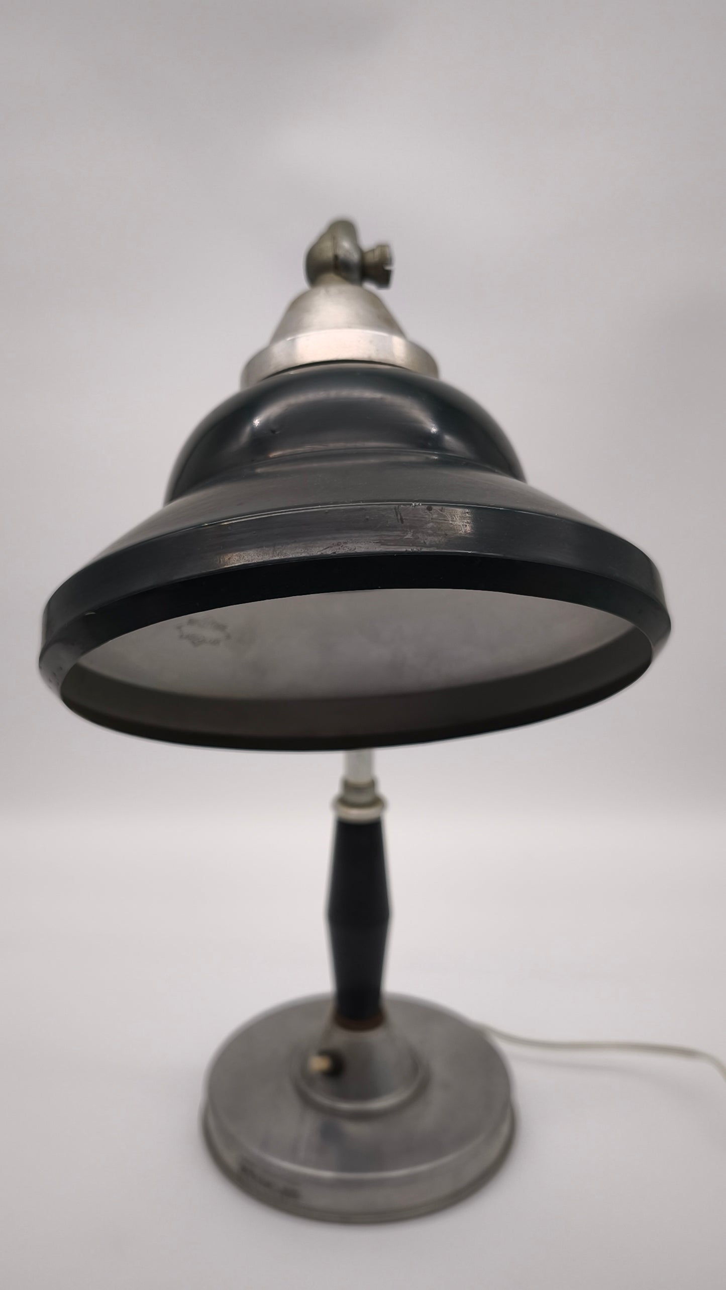 32 Lampada ministeriale da tavolo Lariolux, anni '30