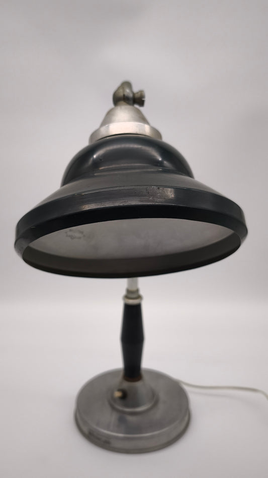 32 Lampada ministeriale da tavolo Lariolux, anni '30