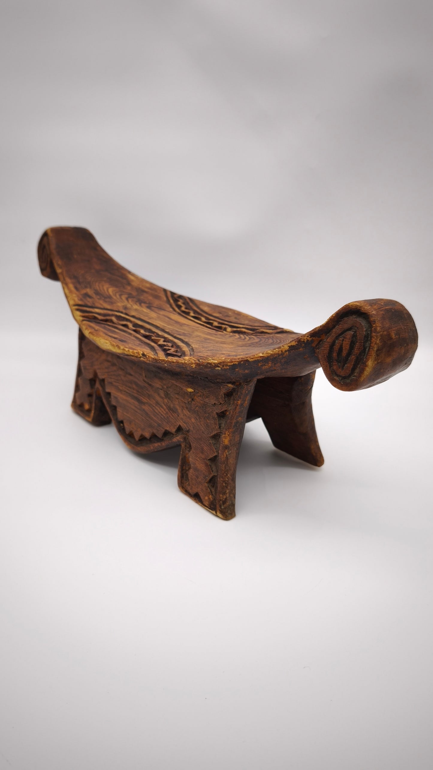 92516 Poggia testa africano in legno intagliato