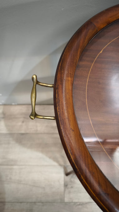 92556 Tavolino rotondo in legno con vassoio