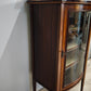 92557 Vetrinetta in legno con sportello bombato