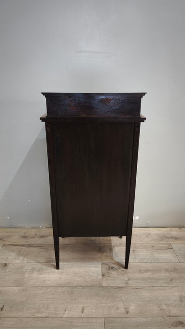 92557 Vetrinetta in legno con sportello bombato