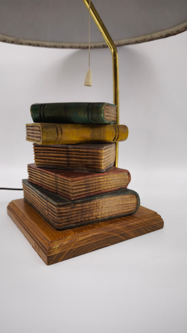 92560 Lampada da tavolo con decorazione libri