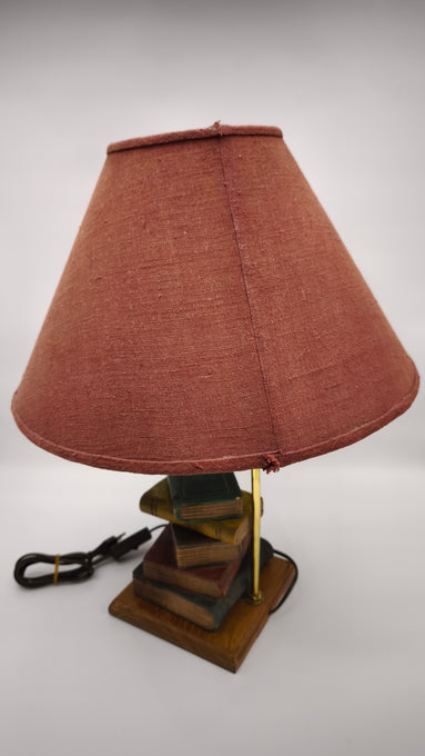 92560 Lampada da tavolo con decorazione libri