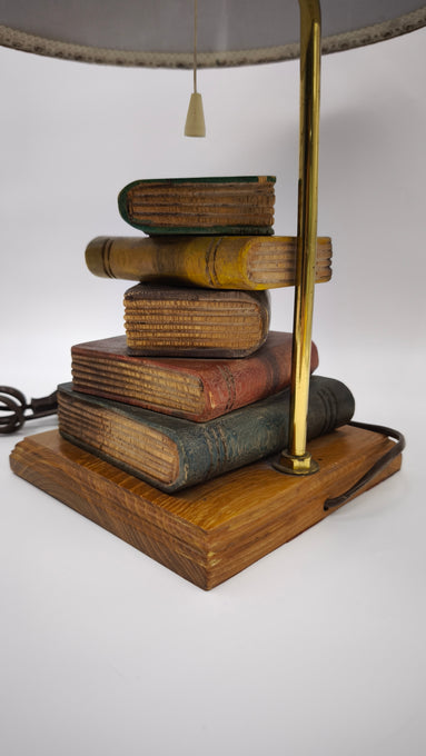 92560 Lampada da tavolo con decorazione libri