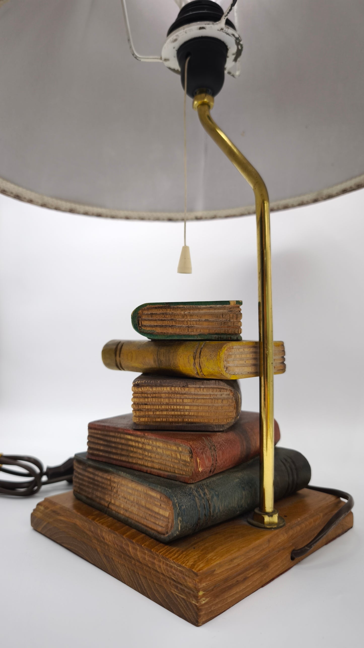 92560 Lampada da tavolo con decorazione libri