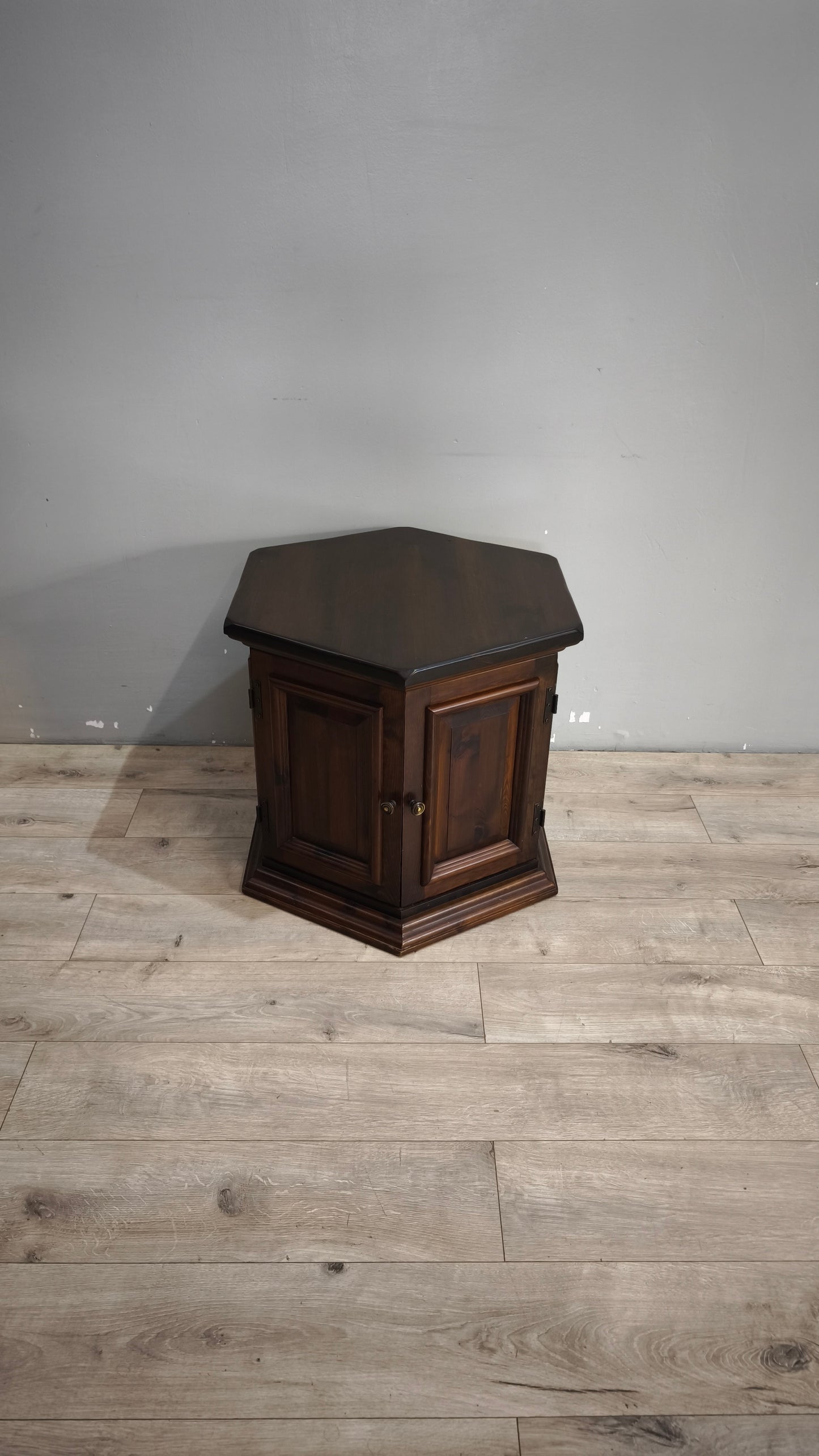 92569 Mobile ottagonale in legno di pino